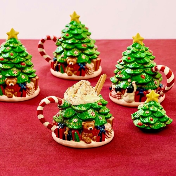 WEST ELM DECORATIVE MULTICOLOR STONEWARE CHRISTMAS TREE MUG with TREE TOPPER LID - Picture 4 of 4